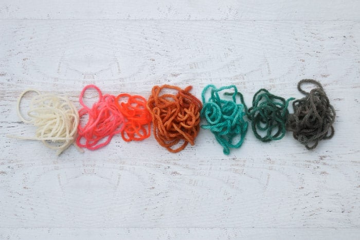 How to Dip Dye Crochet or Knit Items With Food Coloring - Make & Do Crew
