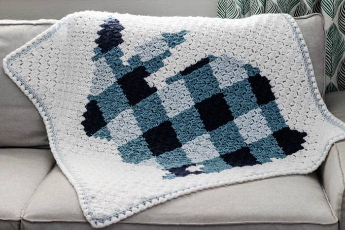 Plaid corner to corner crochet bunny rabbit blanket pattern with a pom pom tail. Free pattern using Lion Brand Vanna's Choice yarn.