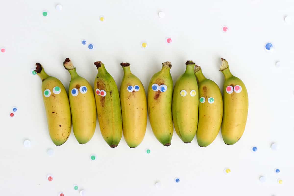 If you know a little one who will soon become a big sister or a big brother, create a playful occasion to talk about the transition with this fun banana craft idea. Great art activity for toddlers and young kids. | MakeAndDoCrew.com