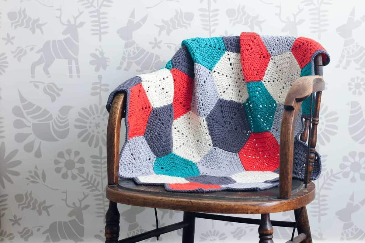 How To Join Crochet Hexagons With an Invisible Seam