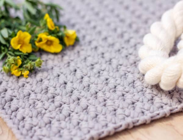 This beginner-friendly video tutorial shows you how to crochet the Suzette stitch, which is used my my free crochet tote bag pattern. This stitch is very simple, but creates an interesting, sophisticated texture.