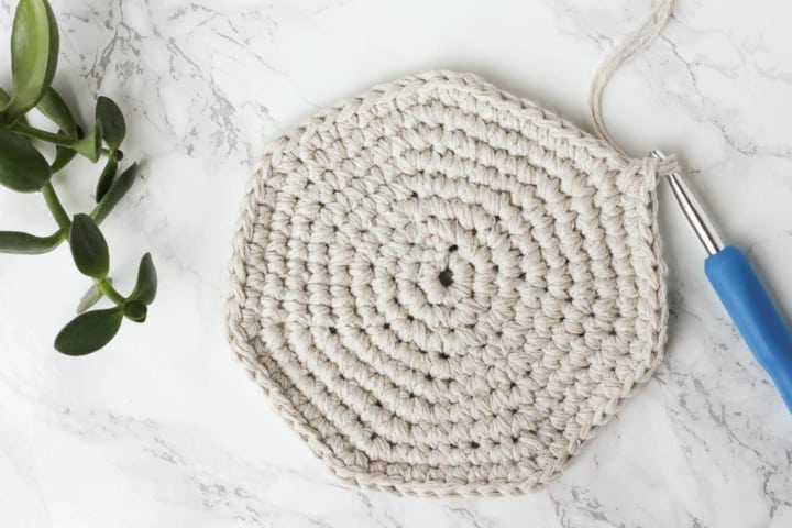 Free Crochet Basket Pattern Made With Dollar Store Twine