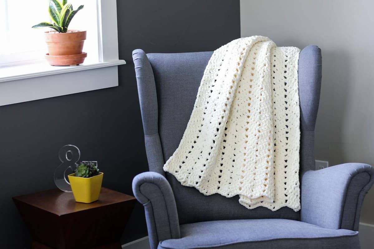 Free Modern Chunky Crochet Blanket Pattern Beginner Friendly