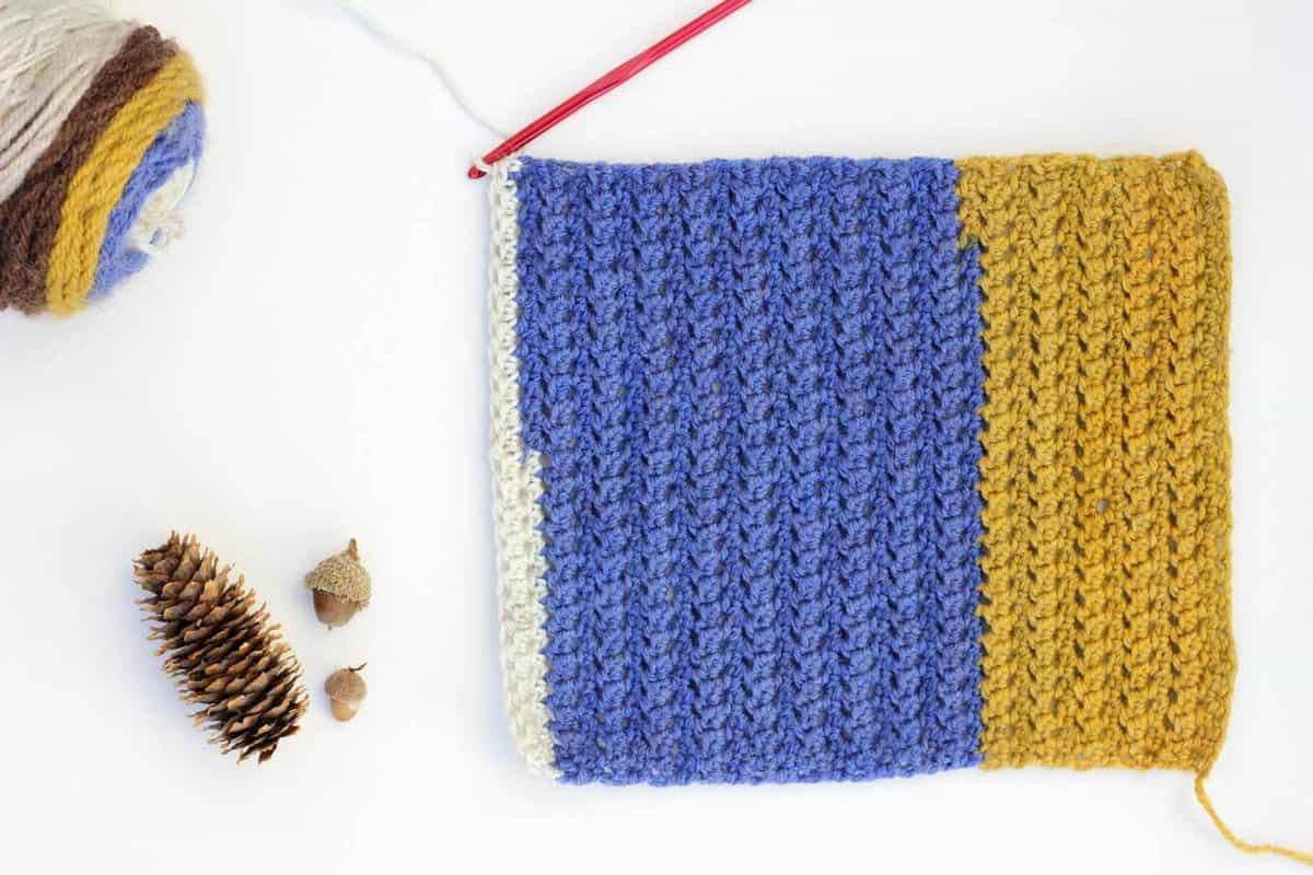 This easy, modern "Piece of Cake Cowl" is going to become your go-to accessory for fall and winter! Plus, this Caron Cakes Yarn free crochet pattern is simple to make even if you're not an experienced pattern-reader. Simple one-skein crochet project! Caron Cakes color "Blue Icing."