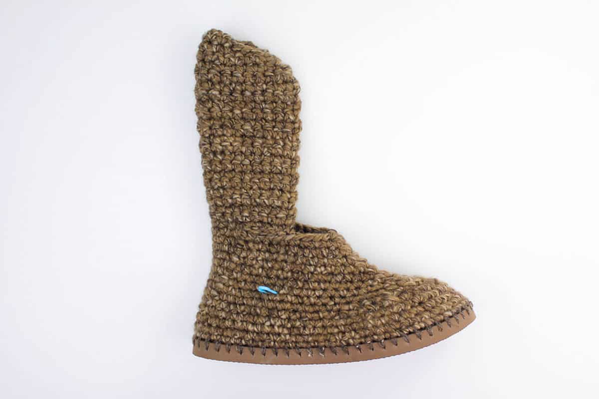 Want to learn how to make your own crochet shoes step-by-step? In Part 2 of the free Breckenridge crochet boots pattern and video tutorial, we'll work the front and back of the ankle shaft. Made with Lion Brand Wool Ease Thick & Quick in "Toffee."