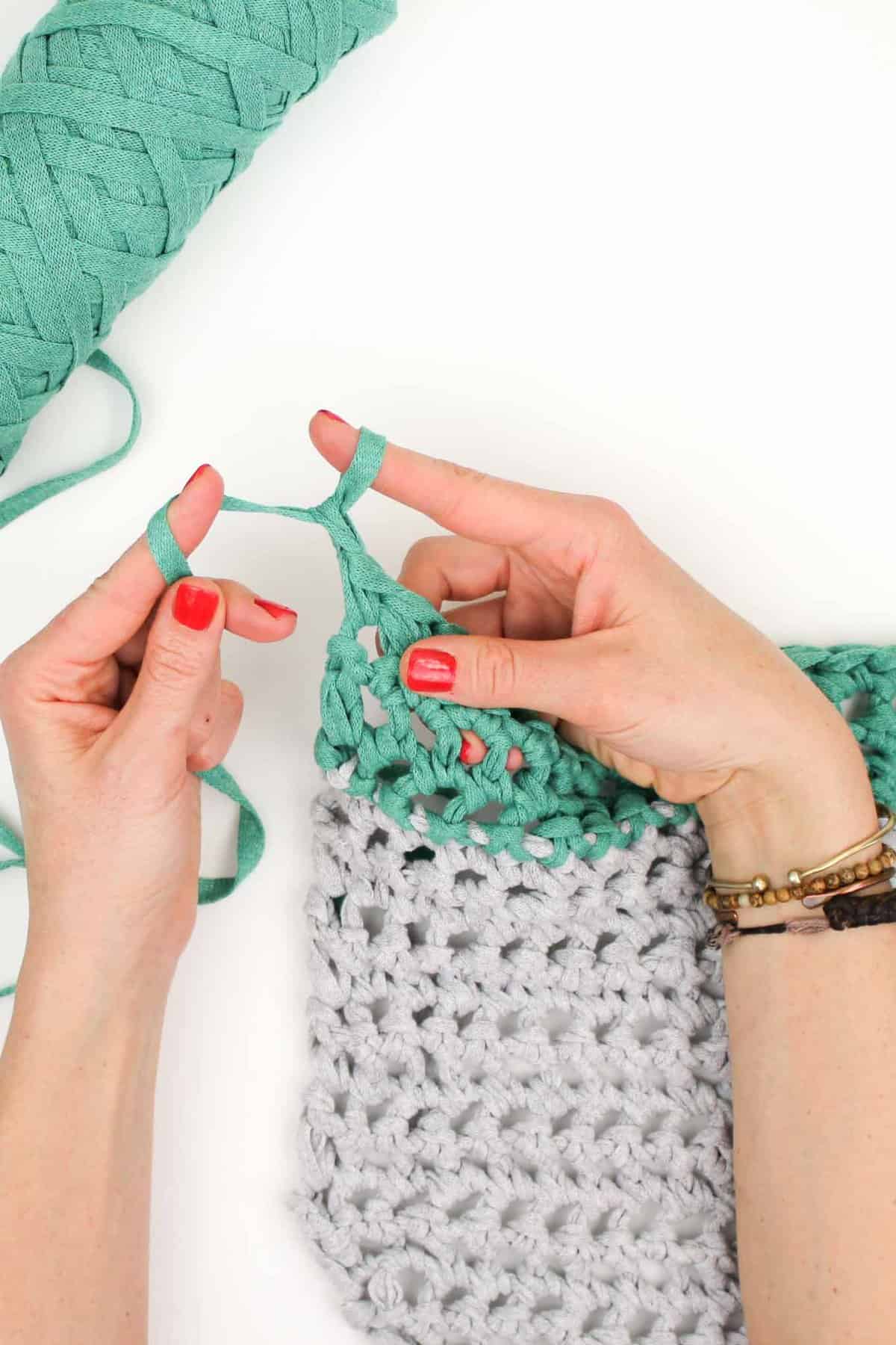 How to finger crochet (which is essentially the same as arm crochet).