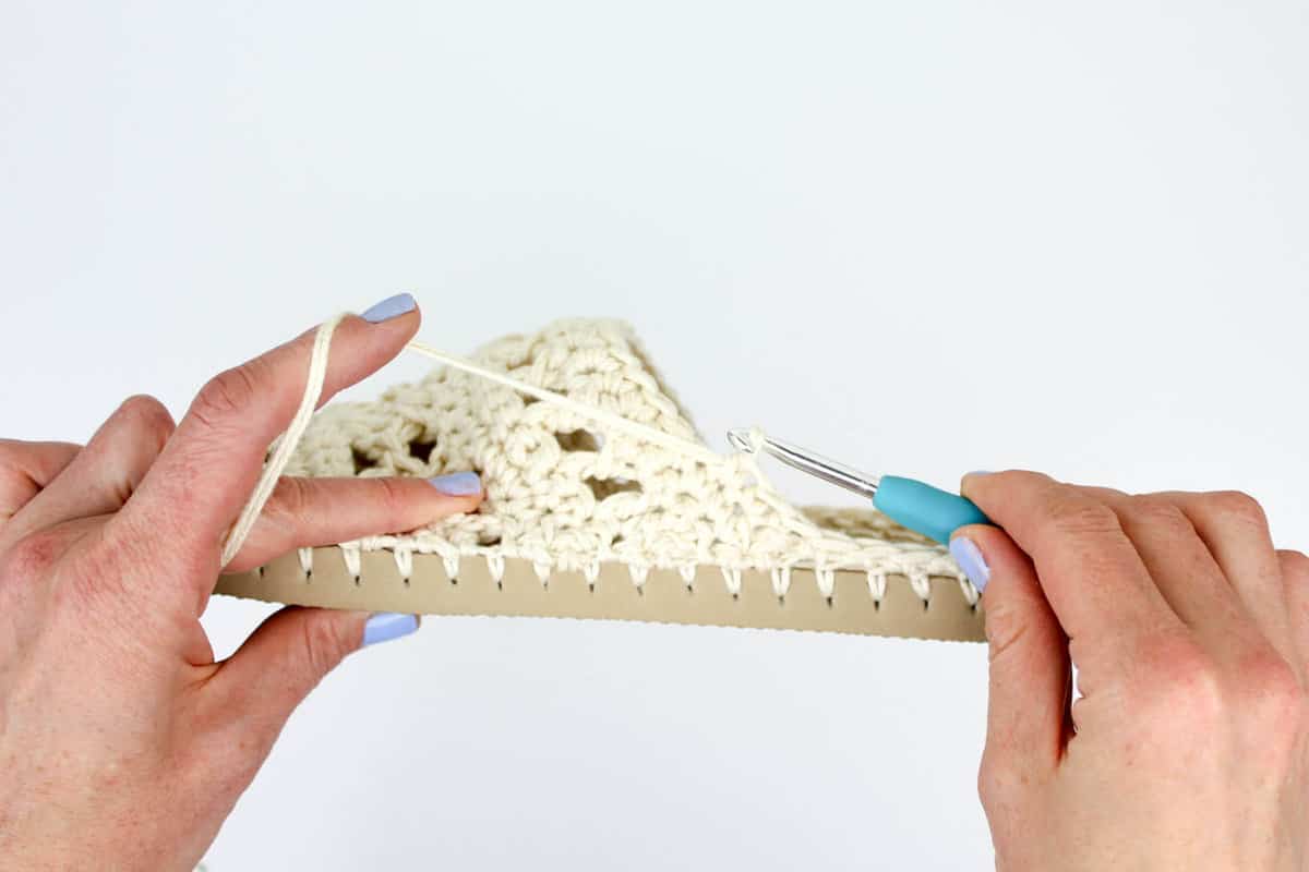 bohemian-crochet-pattern-flip-flop-soles