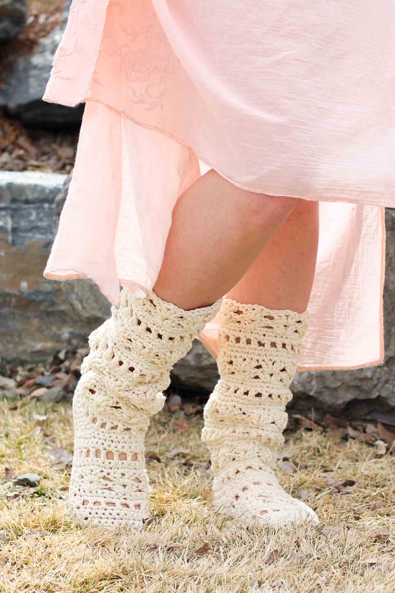 Wow! Whether you're headed to Coachella or your local concert in the park, this crochet boots pattern for adults will complete your boho-inspired outfits all season long! Made with Lion Brand 24/7 Cotton in Ecru. 