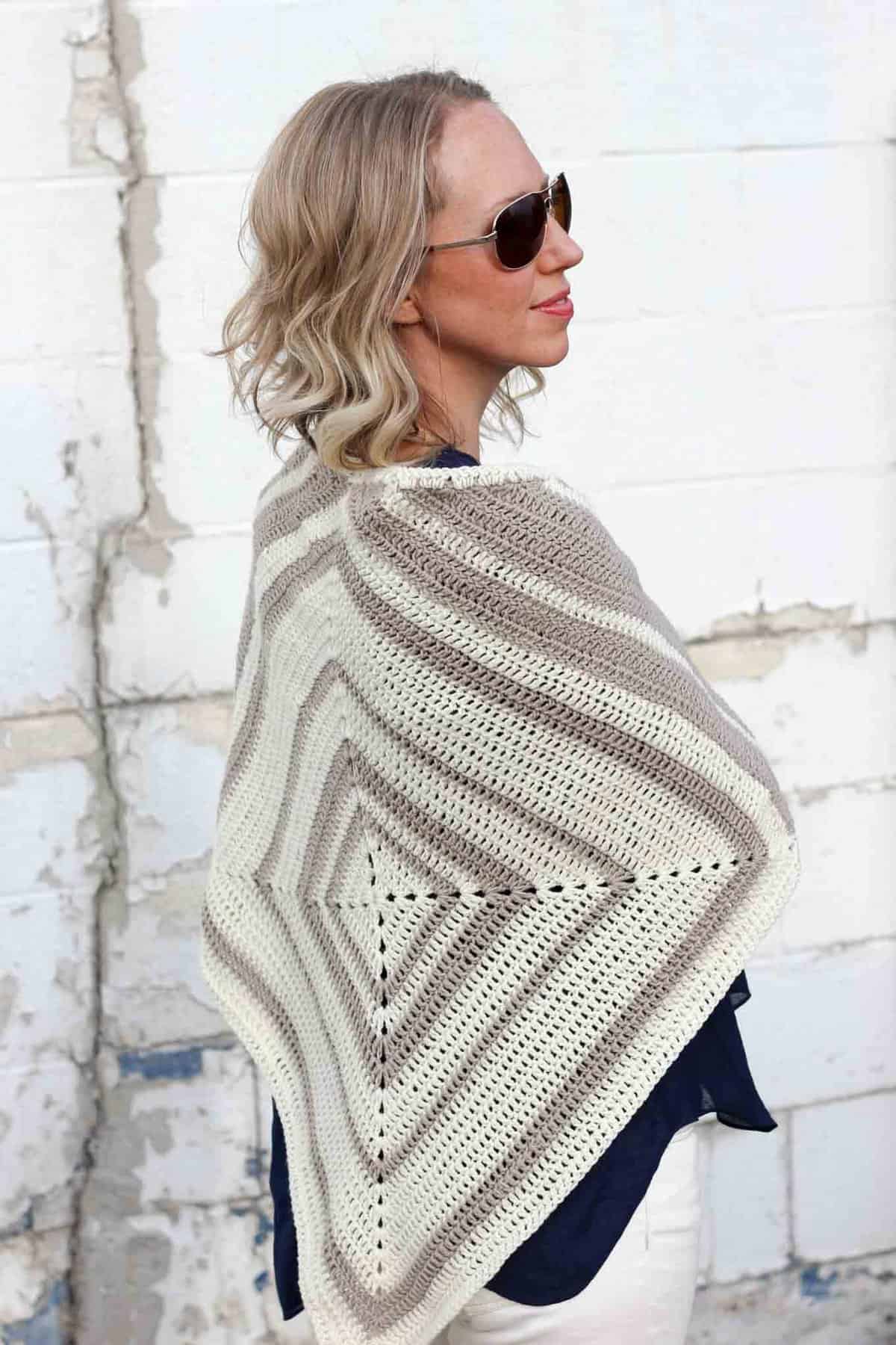 Crochet can be modern! Easy geometric crochet pattern to make a lightweight summer wrap. Free crochet pattern!