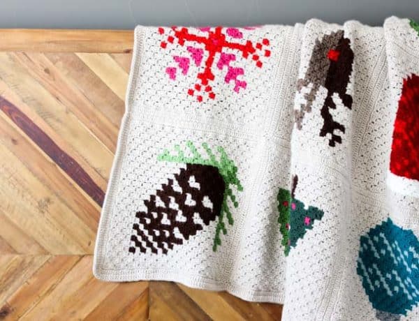 Modern crochet Christmas afghan pattern made using corner-to-corner (c2c). Free pattern from Make and Do Crew!
