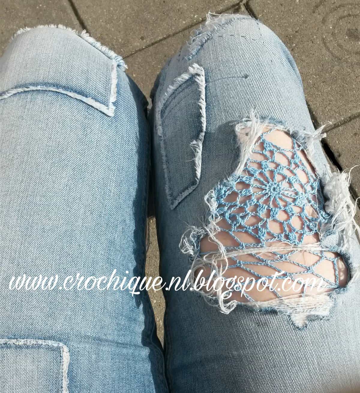 Free crochet lace doily pattern for adding crochet to any pair of jeans.