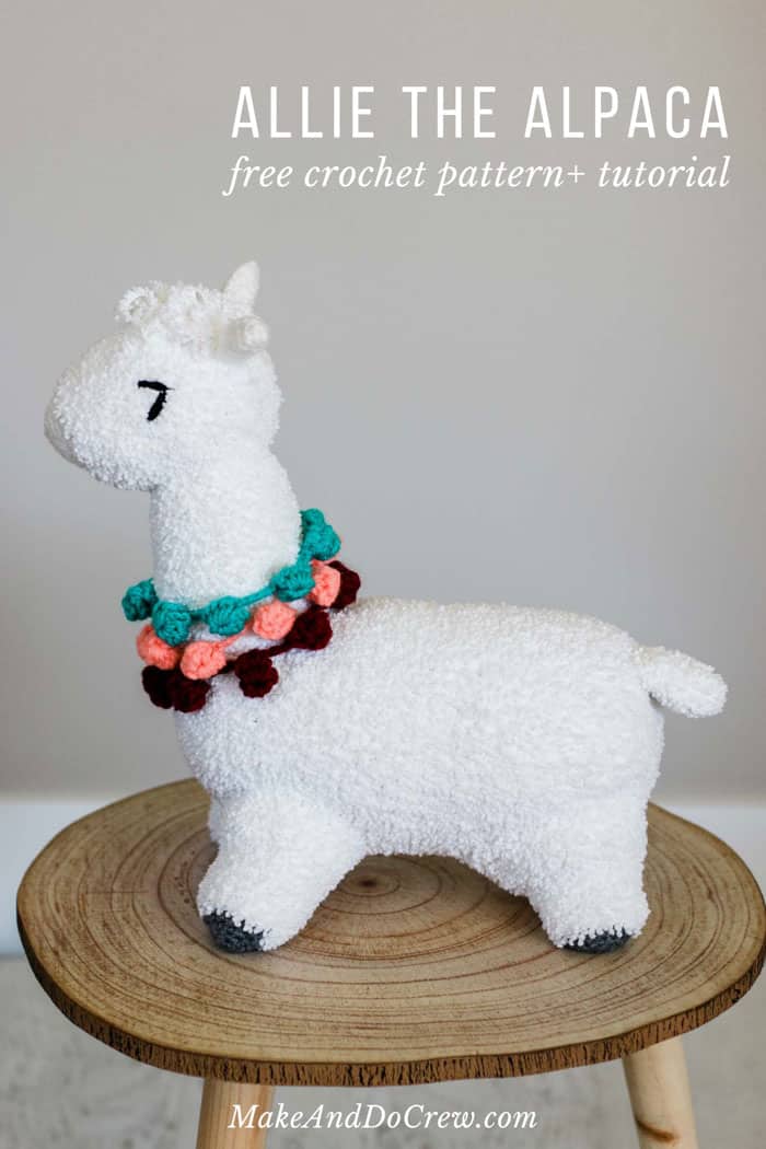 Free crochet alpaca (or llama) toy pattern for babies, kids or adults! This modern pattern includes pom pom accents and a full tutorial.