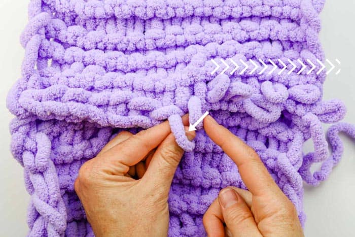 Easy Finger Knitting Tutorial Loop Yarn Make Do Crew