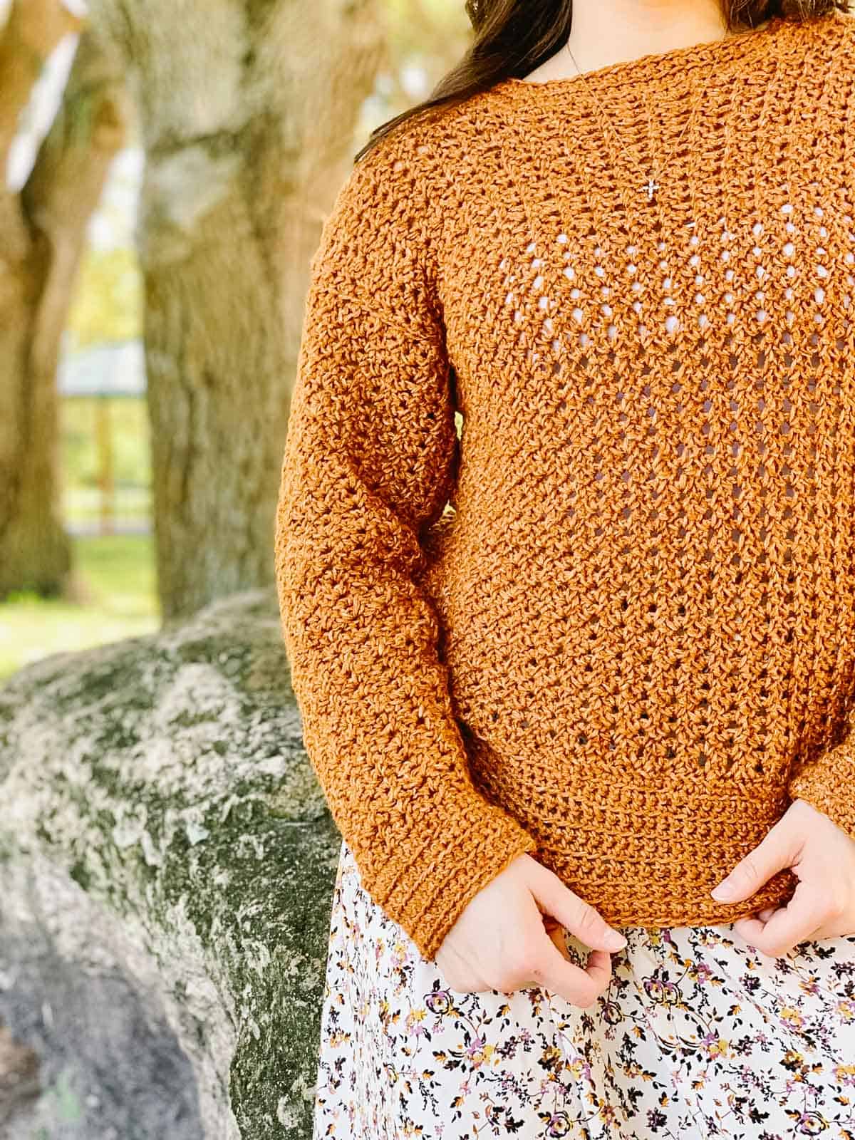Made this simple crochet pullover sweater pattern with removable cowl to create two different looks with one easy garment! Free pattern made with Lion Brand Jeans yarn. 