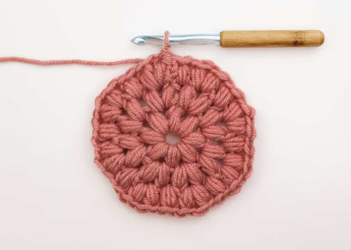How to Crochet the Puff Stitch in the Round – 99% Coffee