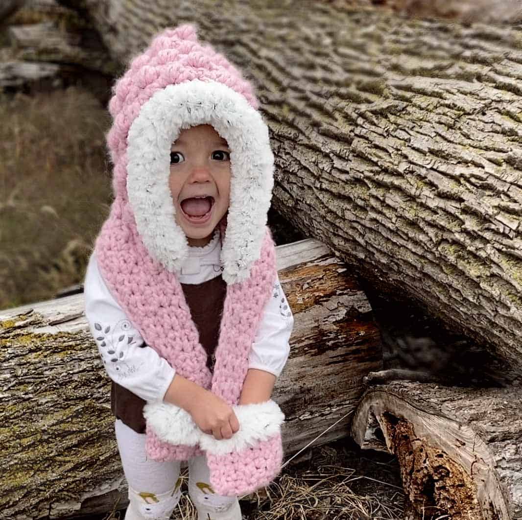 Hood / Hat + Scarf = 10 Free Scoodie Patterns