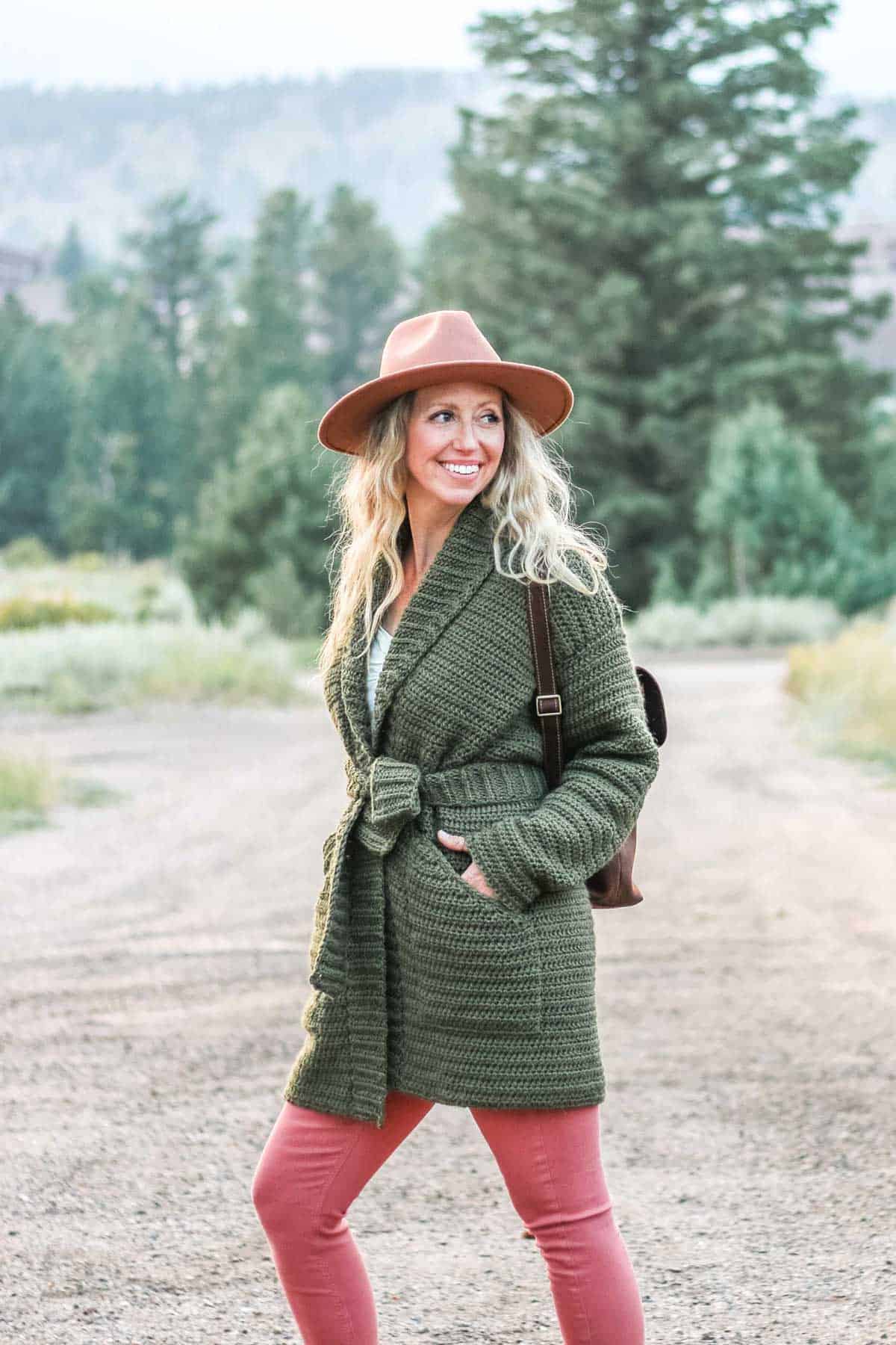 https://makeanddocrew.com/wp-content/uploads/2021/10/crochet-sweater-jacket-free-pattern-11.jpg