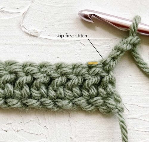 How To Double Crochet (dc) For Beginners (and Fix Mistakes)