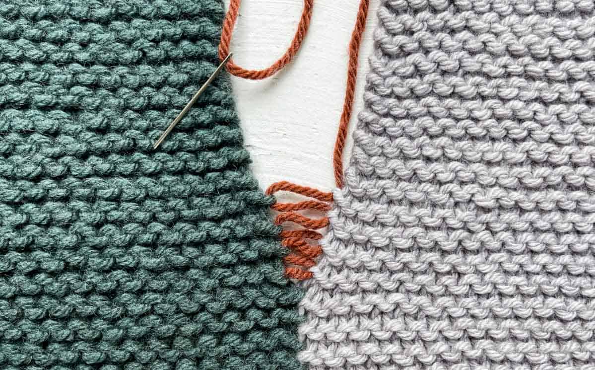 How to Knit a Blanket: Beginner Pattern For Straight Needles