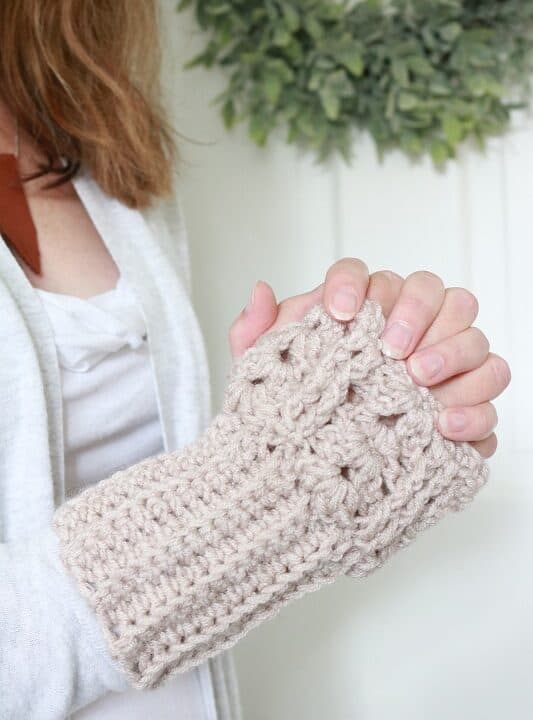 Regal Wrist Warmers Crochet Pattern - I Like Crochet