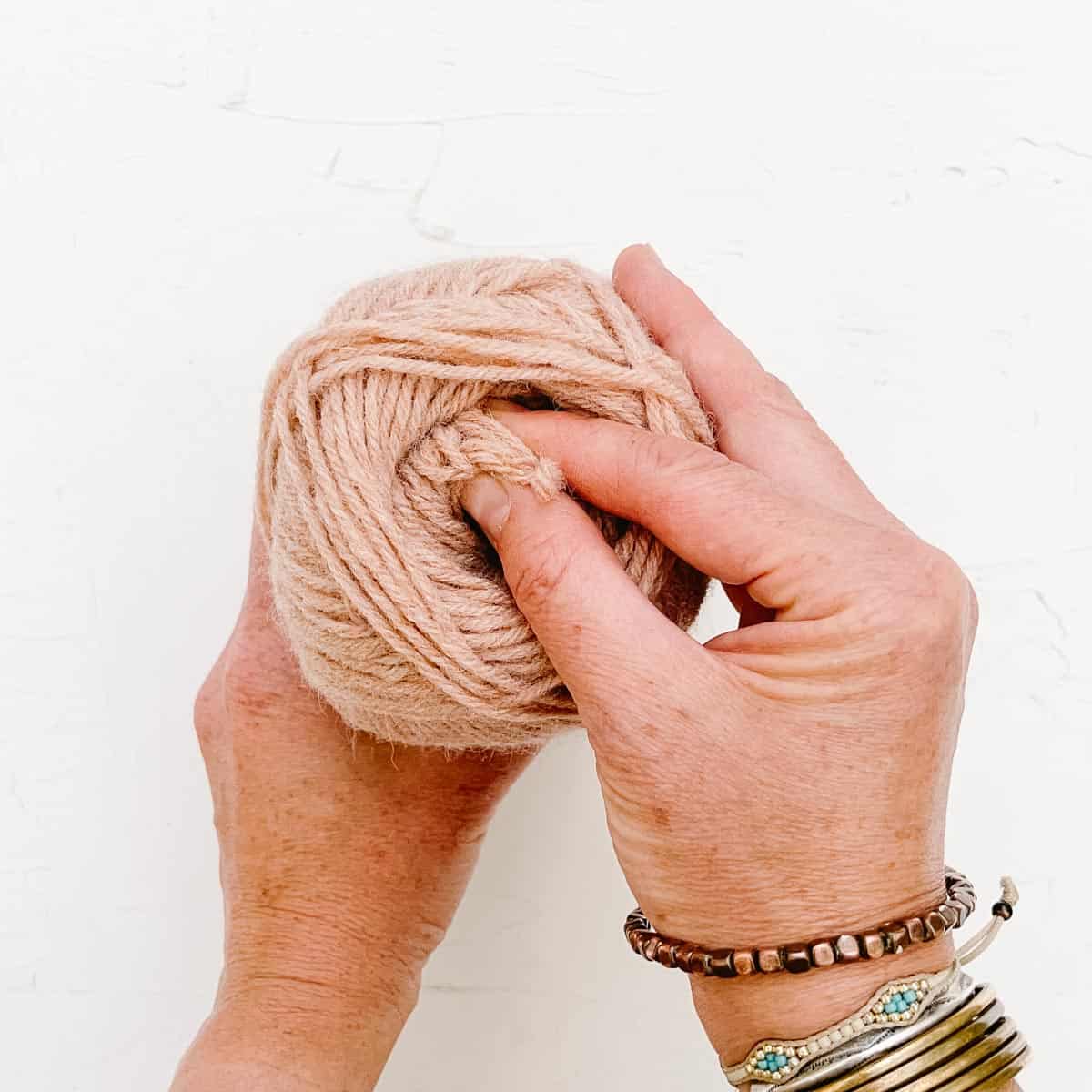 What is a skein? Demystifying names for yarn bundles. - Shiny