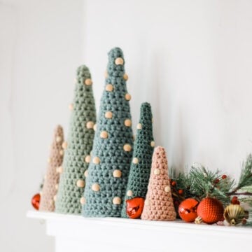 Beaded crochet Christmas tree.